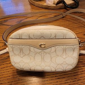 Authentic Coach F73953 ~ Convertible belt bagSignature C Jacquard Light Khaki